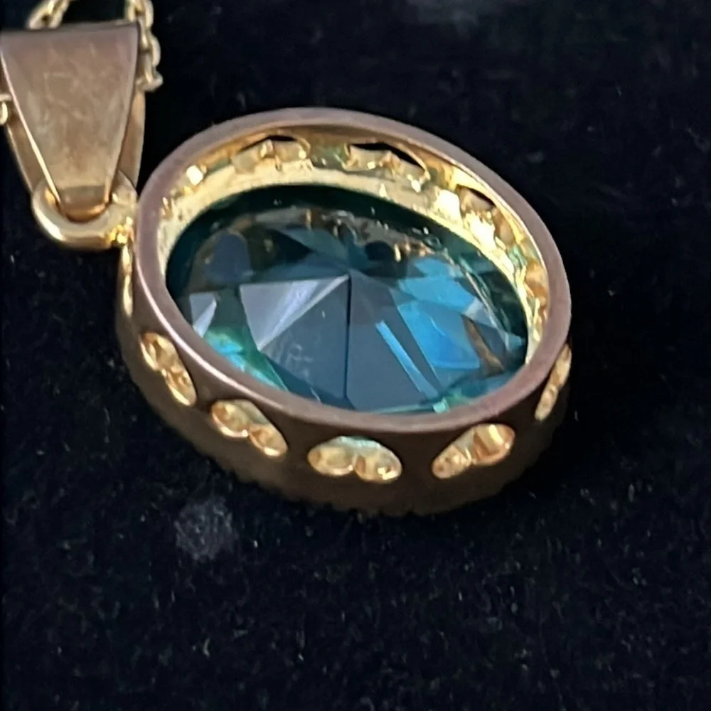 N/A vintage pendant